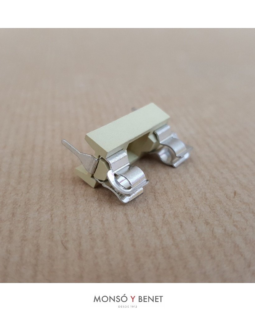 PORTAFUSIBLES No. 3240 PINZA PARA FUSIBLE 5x20mm