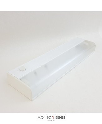 REGLETA FLUORESCENTE LAT-113 13W.CON INTERRUPTOR