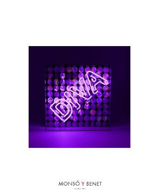 LETRERO DE NEÓN ROTULO ILUMINADO DIVA LENTEJUELAS ROSA