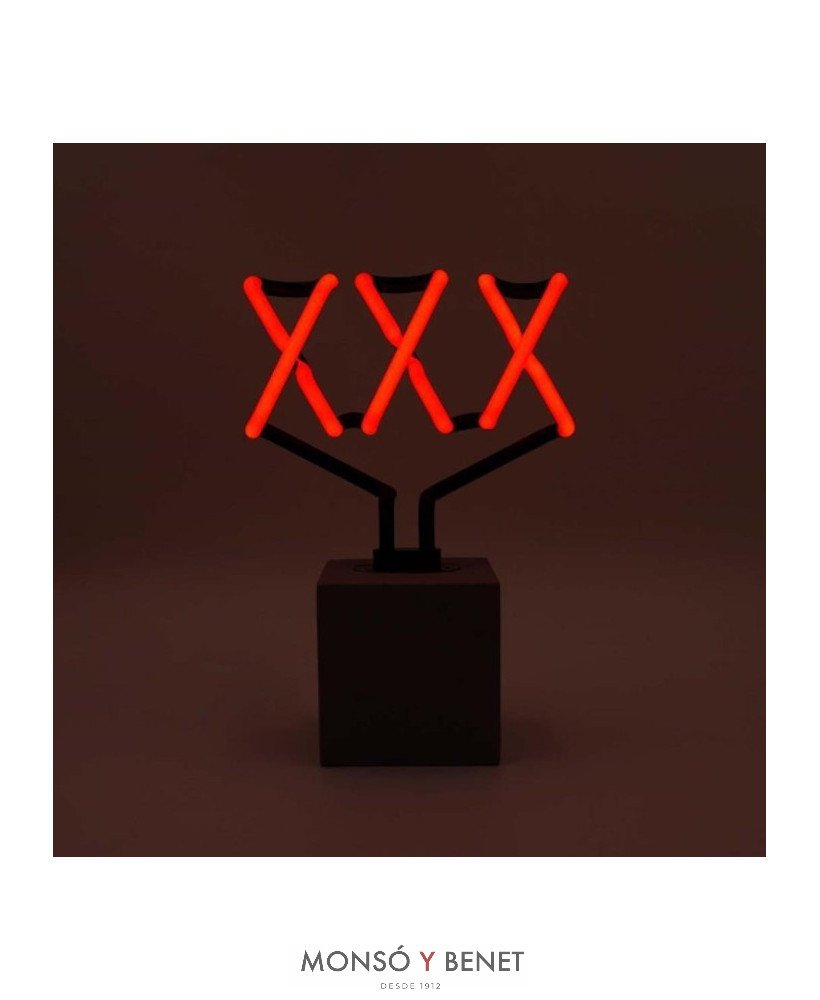 PEANA DE NEÓN ROTULO ILUMINADO XXX ROJO