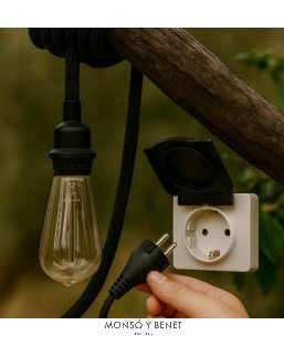Colgante negro IP54 exterior con conexión portalámparas E27